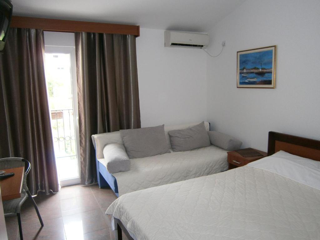 Mijovic Apartments Budva Rum bild